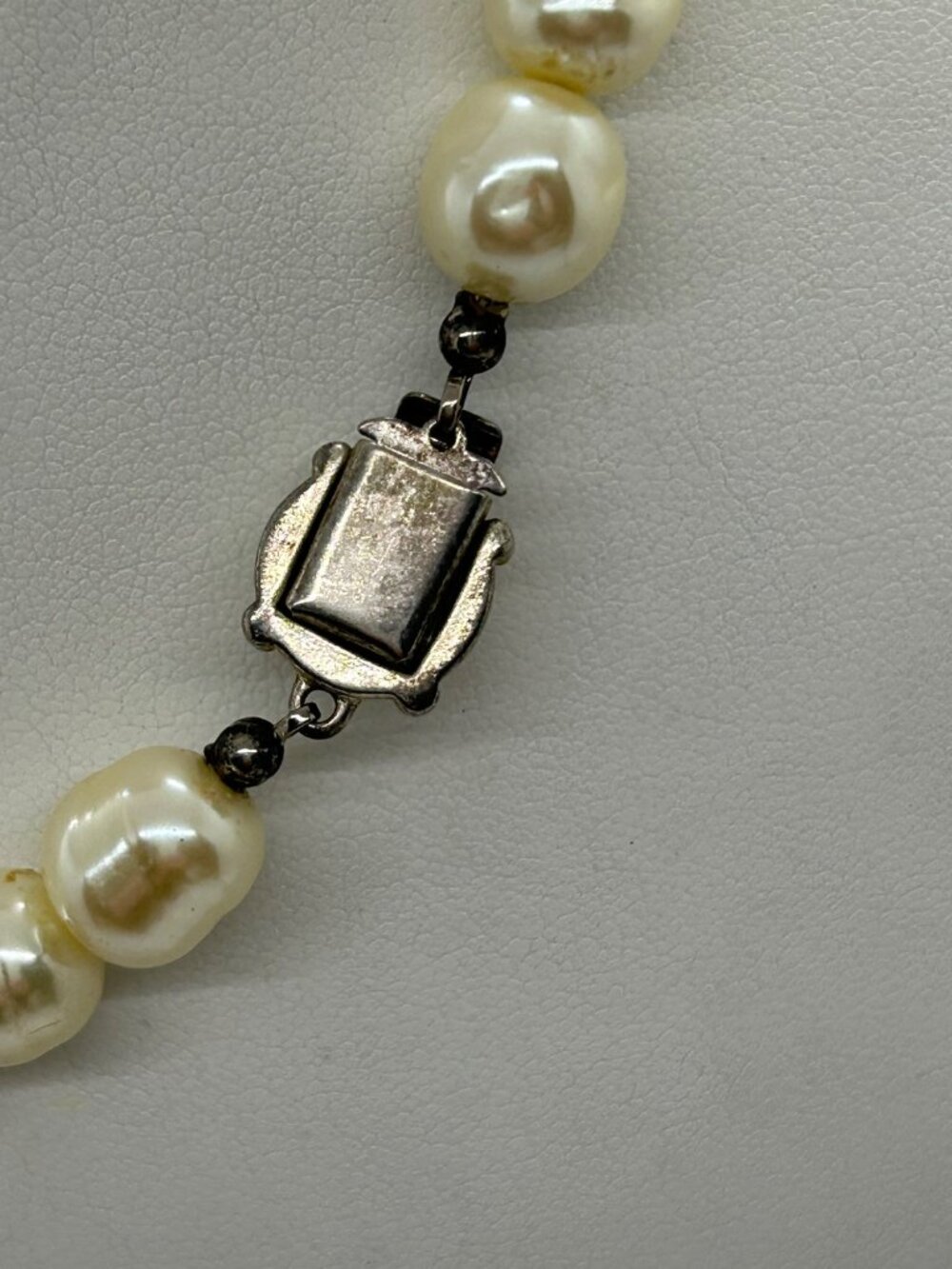 Vintage Faux Baroque Pearl Choker Necklace 15" With Box Clasp Elegant - Picture 10 of 16